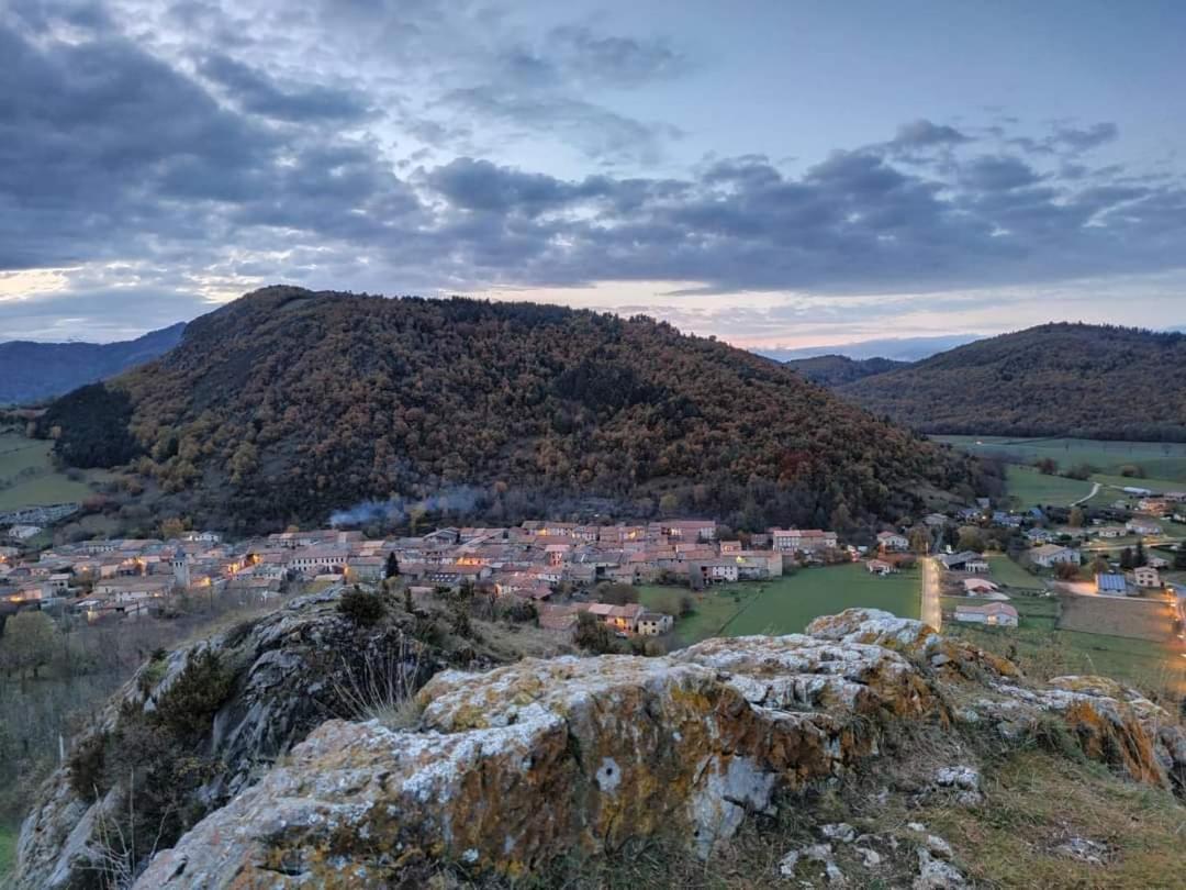 Lodge Tente Les Pommiers Glamping O Rendez-Vous En Demi-Pension Roquefeuil Exteriér fotografie